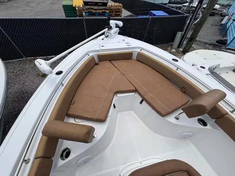 Slide: The Image of Sea Hunt Ultra 229 2023 - 8