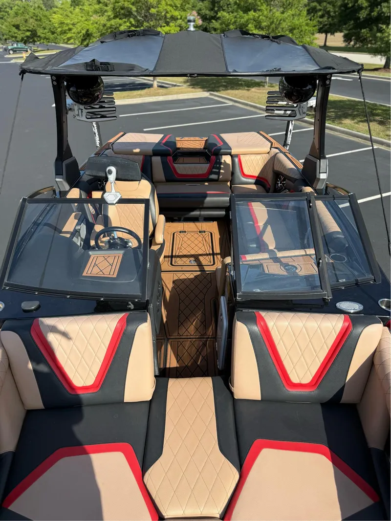 Slide: The Image of Tigé RZX2 2019 - 27