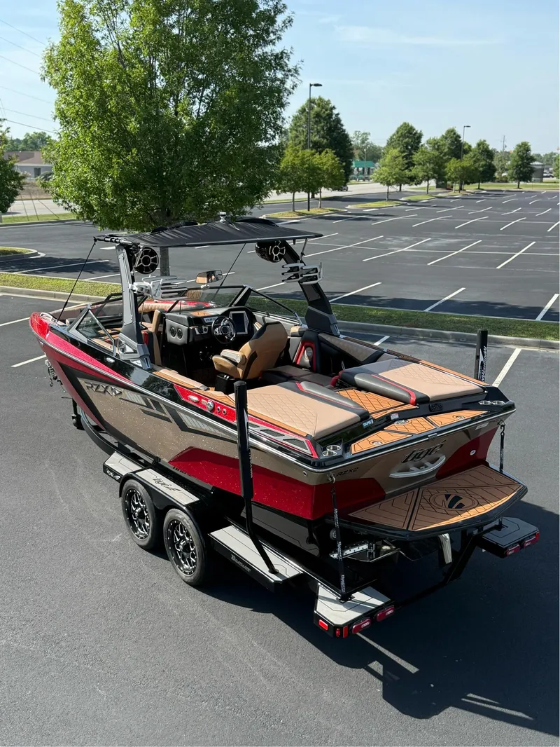 Slide: The Image of Tigé RZX2 2019 - 3