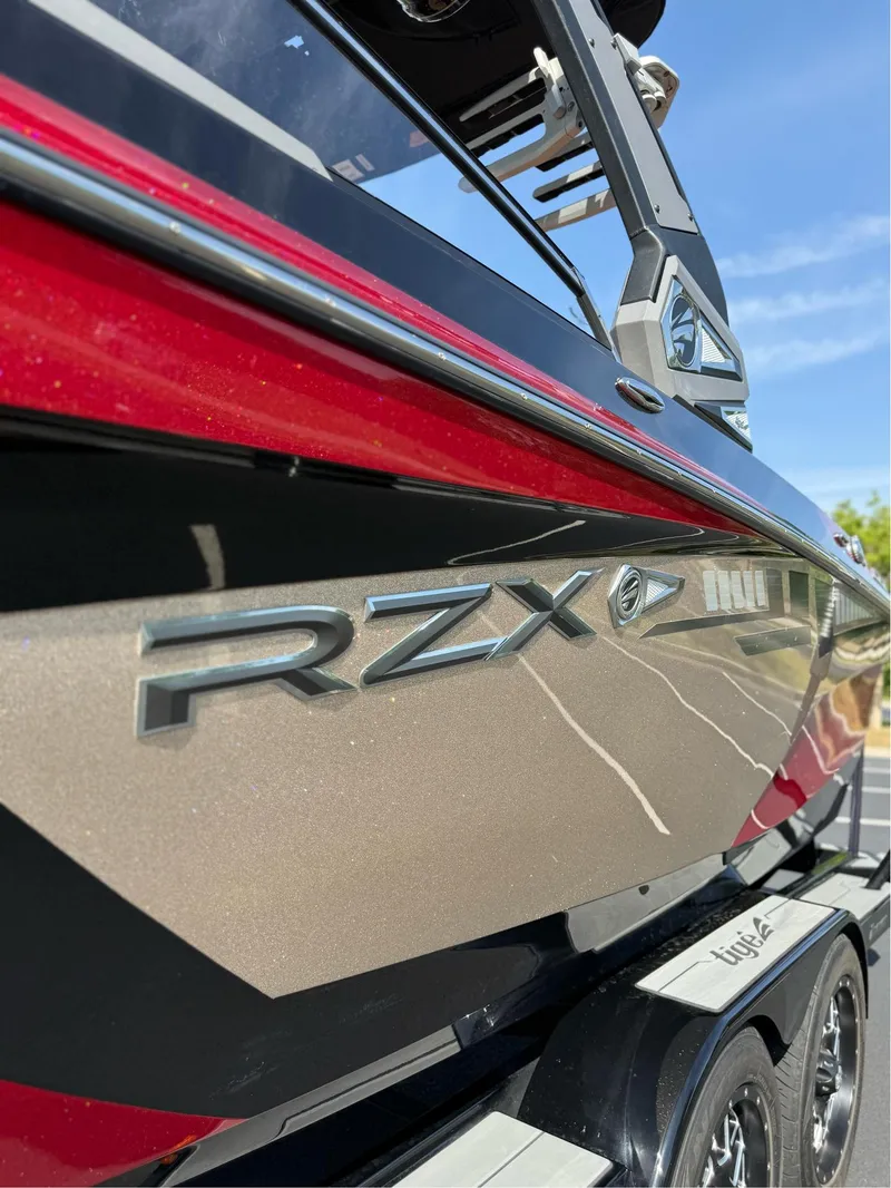 Slide: The Image of Tigé RZX2 2019 - 34