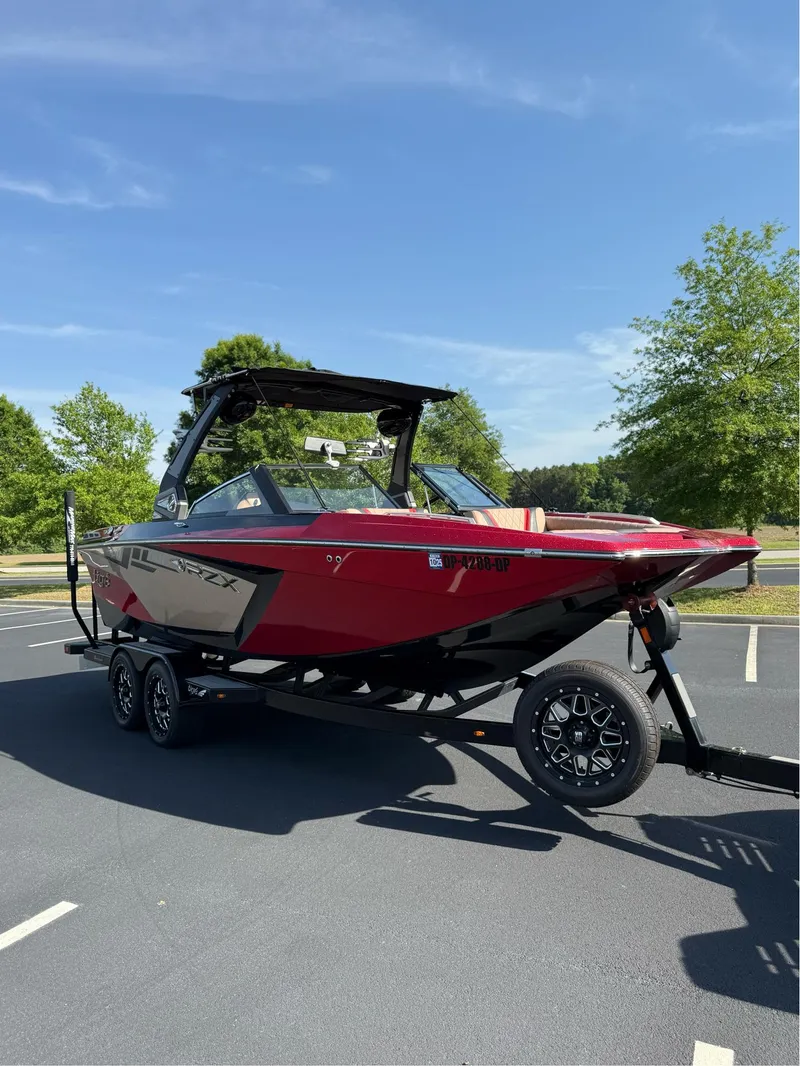 Slide: The Image of Tigé RZX2 2019 - 35