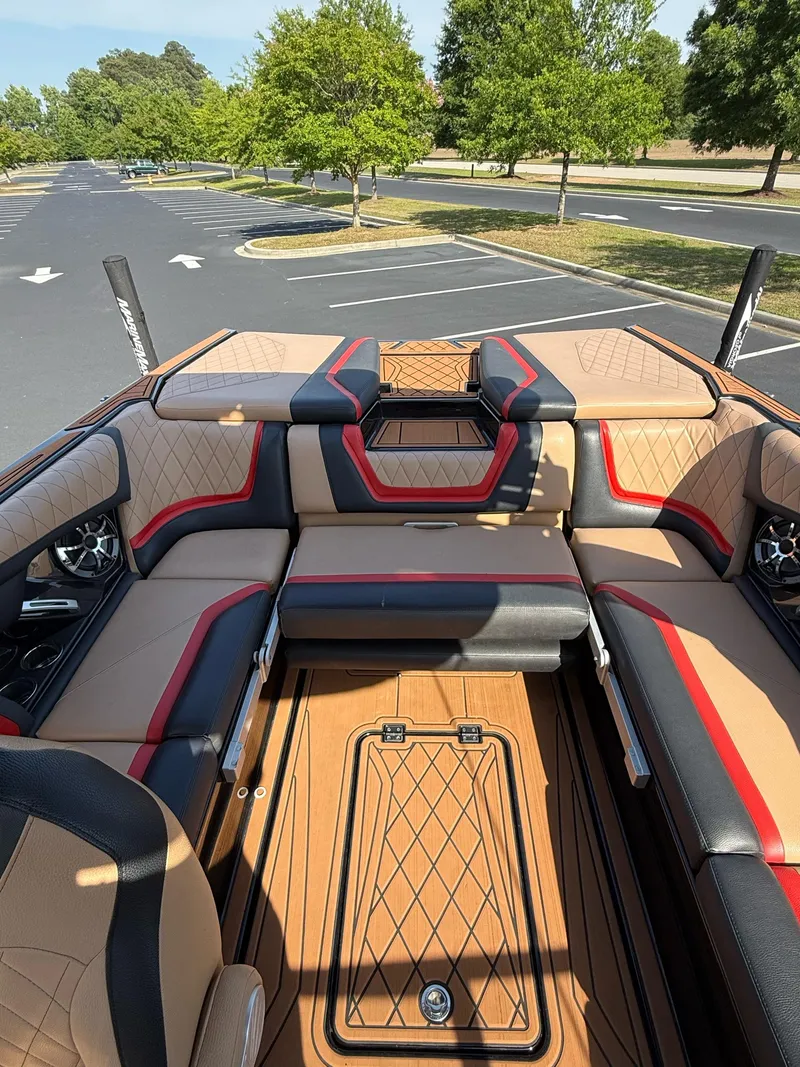 Slide: The Image of Tigé RZX2 2019 - 8