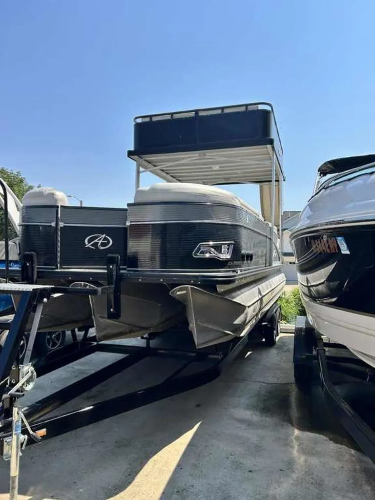 Slide: The Image of Avalon Catalina Funship 25' 2018 - 10