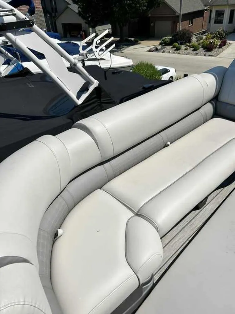 Slide: The Image of Avalon Catalina Funship 25' 2018 - 12