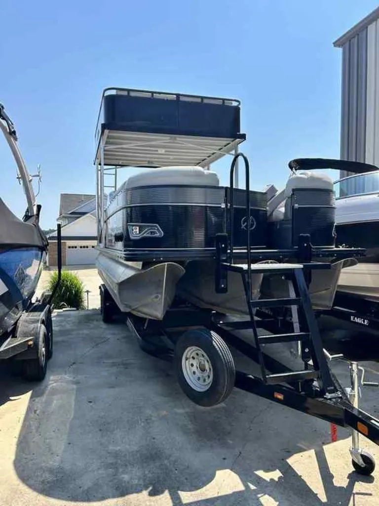 Slide: The Image of Avalon Catalina Funship 25' 2018 - 5