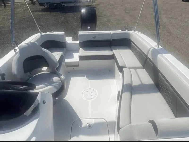 Slide: The Image of Hurricane Sundeck 2020 - 8