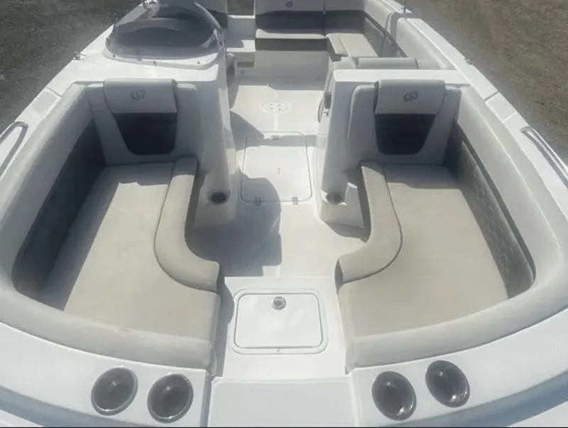 Slide: The Image of Hurricane Sundeck 2020 - 9