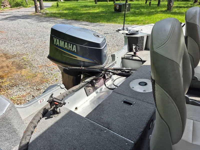 Slide: The Image of Alumacraft Classic CS 2009 - 6