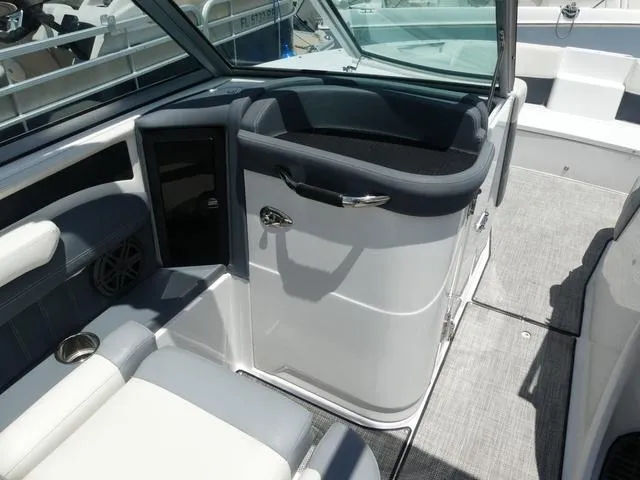 Slide: The Image of Cobalt 25SC 2018 - 15