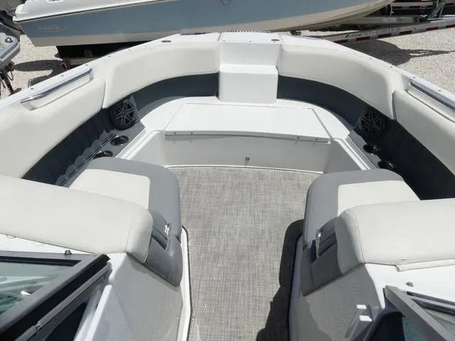 Slide: The Image of Cobalt 25SC 2018 - 16