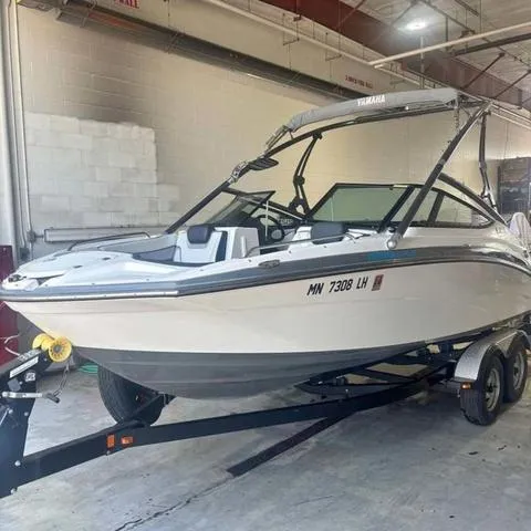 The Image of Yamaha 212X 2015 - 1