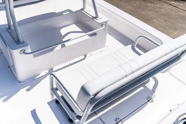 Slide: The Image of Majek M2 ILLUSION 2025 - 12