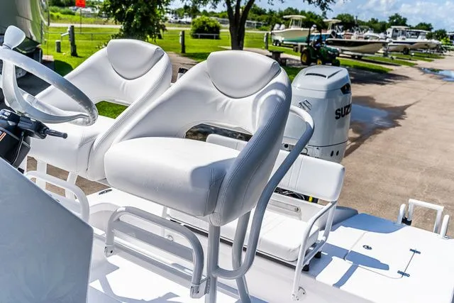 Slide: The Image of Majek M2 ILLUSION 2025 - 14