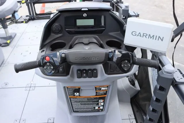 Slide: The Image of Sea-Doo Switch Fish 18 2025 - 19