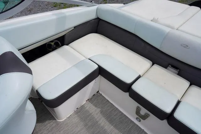 Slide: The Image of Regal 2100 2014 - 16