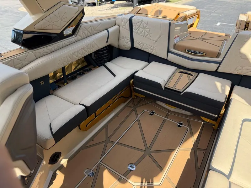 Slide: The Image of Nautique Paragon G23 2026 - 11