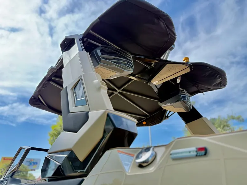 Slide: The Image of Nautique Paragon G23 2026 - 19