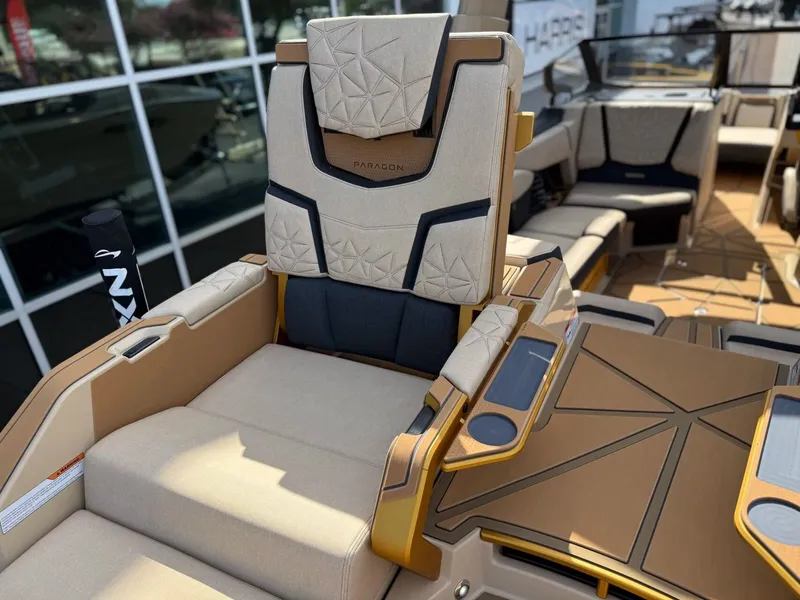 Slide: The Image of Nautique Paragon G23 2026 - 7