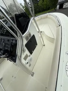 Slide: The Image of 2002 Hydra-Sports 2390 CC Vector boat interior with console and seating. - 14