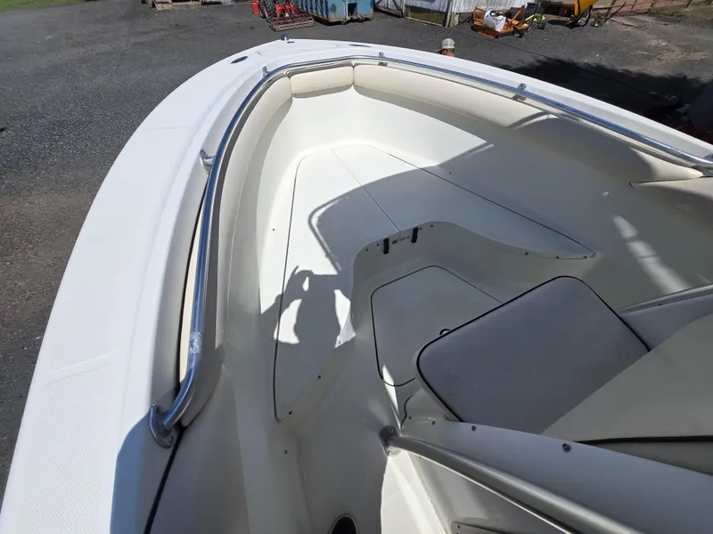 Slide: The Image of 2002 Hydra-Sports 2390 CC Vector boat interior with seating and railings. - 34