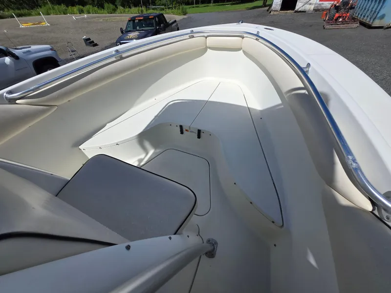 Slide: The Image of 2002 Hydra-Sports 2390 CC Vector boat interior with seating and railing. - 42