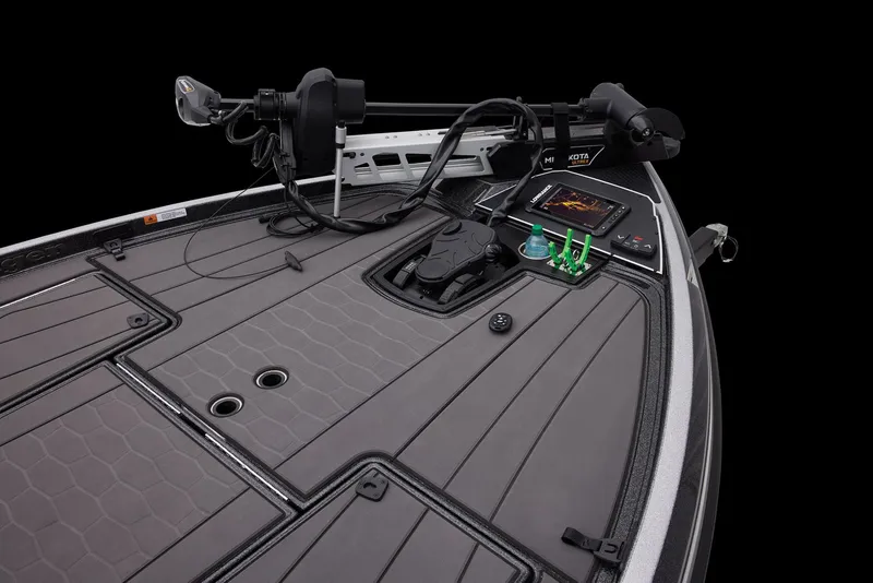 Slide: The Image of Ranger Z520R 2025 - 18