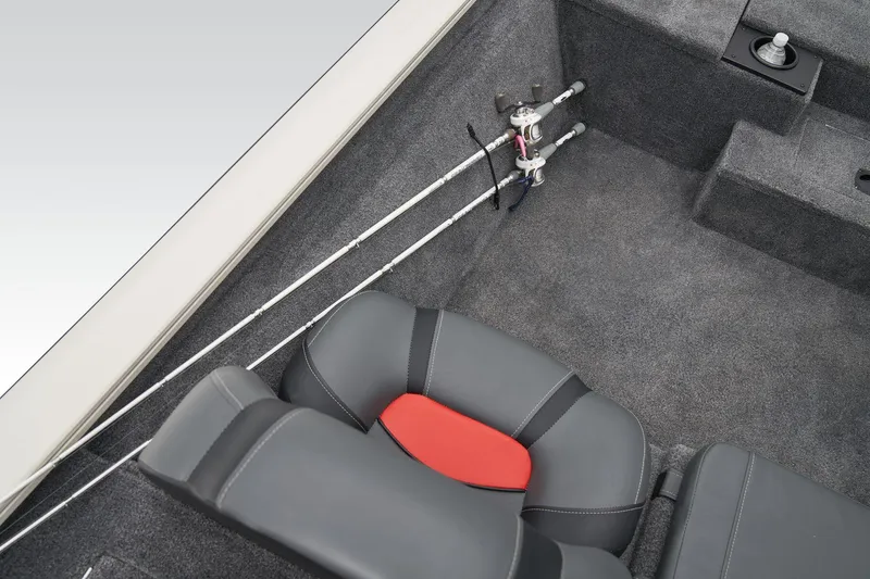 Slide: The Image of Tracker Pro Team 190 2025 - 35