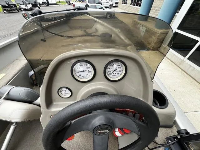 Slide: The Image of Tracker Pro Angler V16 2003 - 18