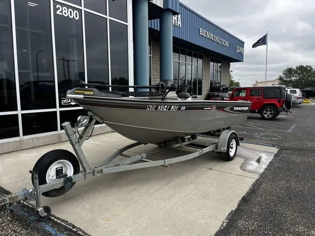 Slide: The Image of Tracker Pro Angler V16 2003 - 5