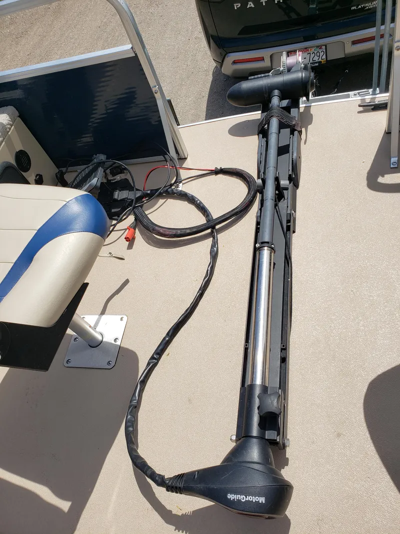 Slide: The Image of 2015 Lowe SF214 Sport Fish boat with trolling motor on deck. - 8