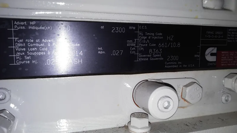 Slide: The Image of Tiara 4400 Sovran 2005 - 53