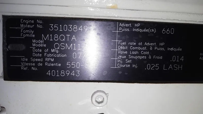 Slide: The Image of Tiara 4400 Sovran 2005 - 54