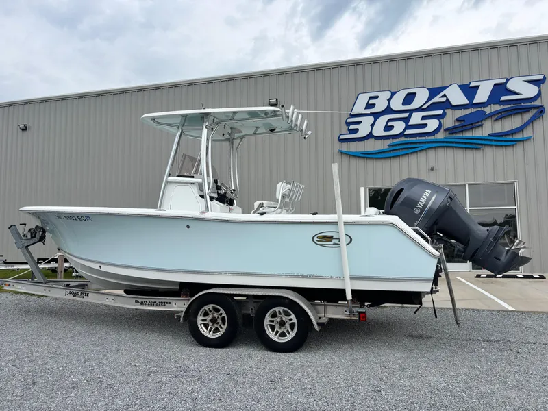 Slide: The Image of Sea Hunt Ultra 225 2016 - 1