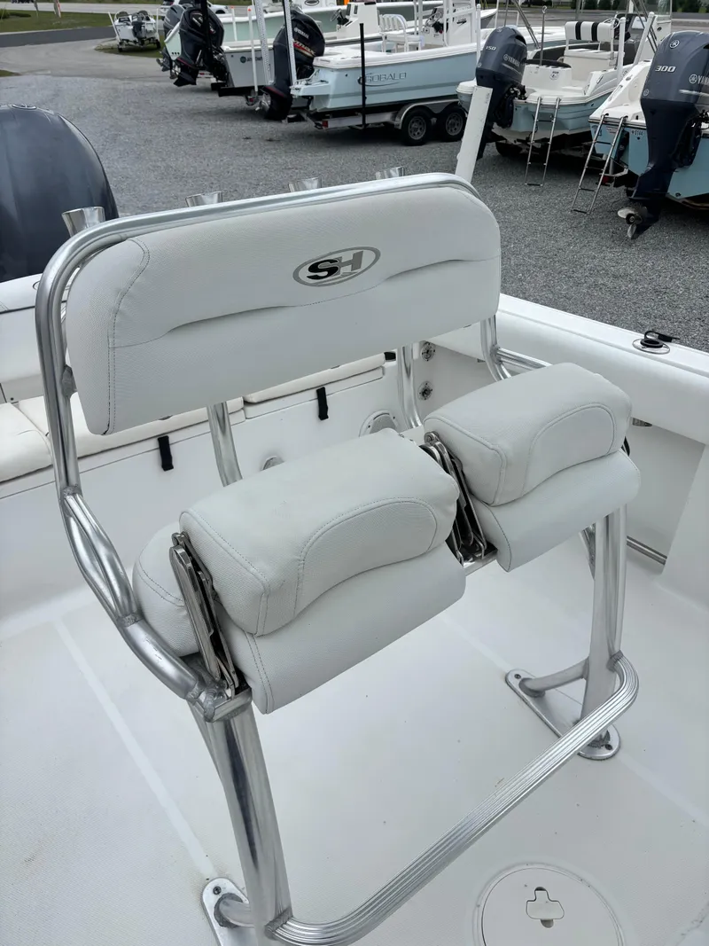 Slide: The Image of Sea Hunt Ultra 225 2016 - 5