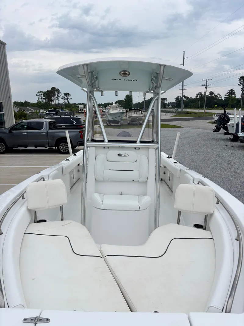 Slide: The Image of Sea Hunt Ultra 225 2016 - 7