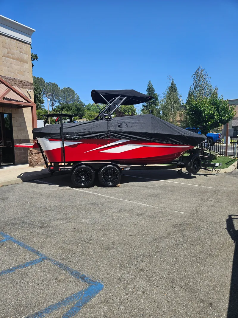 Slide: The Image of Heyday Wake Boats H20 2023 - 3