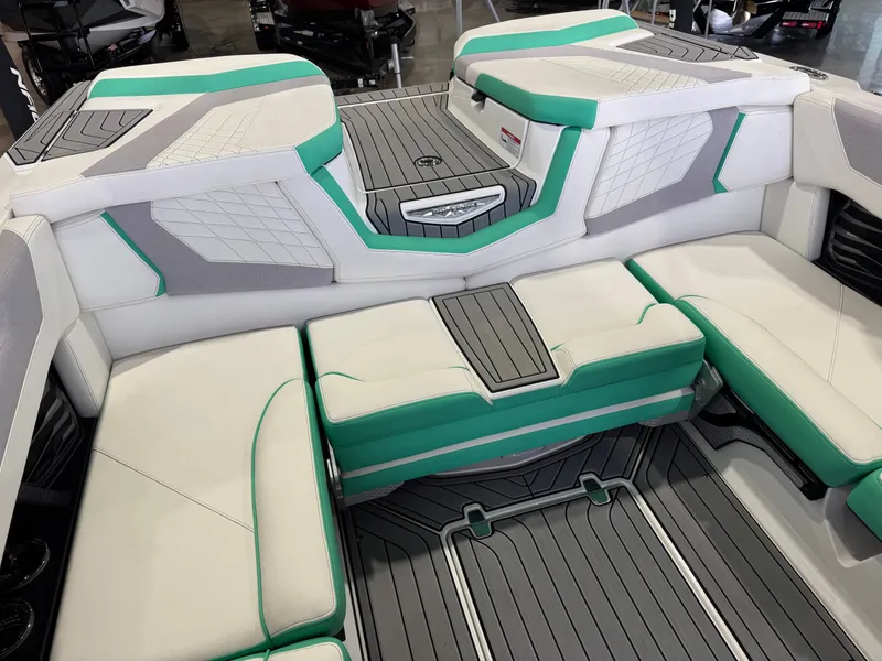 Slide: The Image of Nautique Super Air Nautique G21 2022 - 16