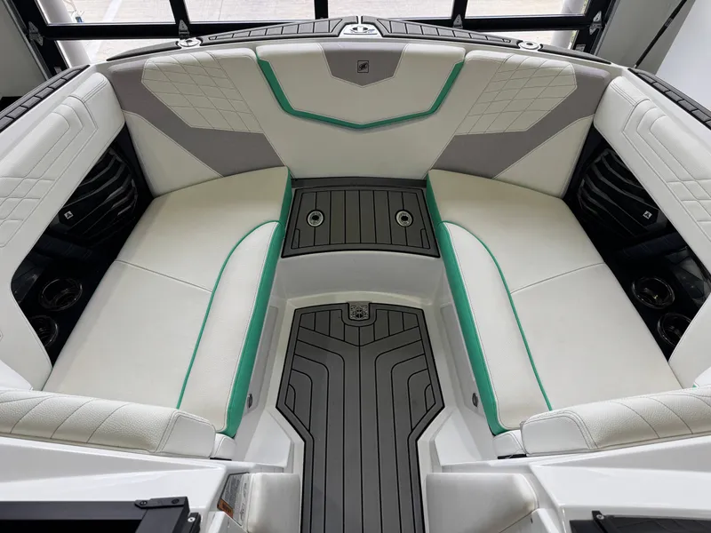 Slide: The Image of Nautique Super Air Nautique G21 2022 - 17