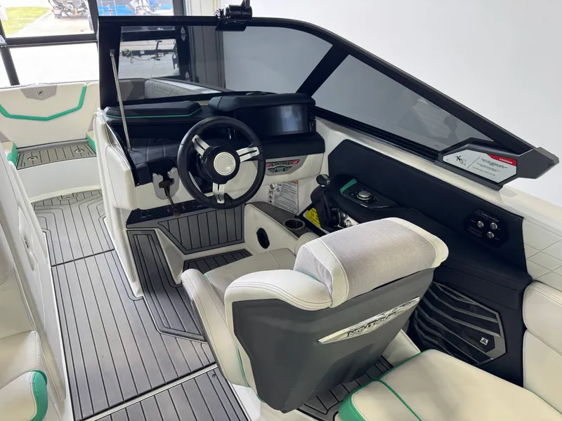 Slide: The Image of Nautique Super Air Nautique G21 2022 - 24