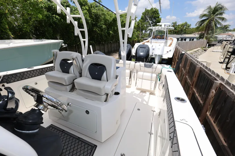 Slide: The Image of 2017 Wellcraft Scarab 302 Fisherman boat with dual seats and steering console. - 25