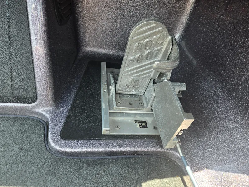 Slide: The Image of Foot pedal in a 2018 Skeeter ZX 250 boat, labeled "Hot Foot" for throttle control. - 4