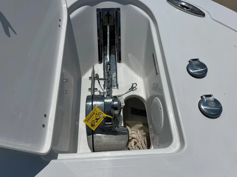 Slide: The Image of Tidewater 232 LXF 2025 - 14