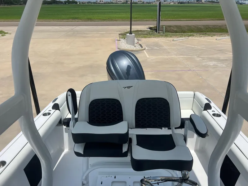 Slide: The Image of Tidewater 232 LXF 2025 - 25