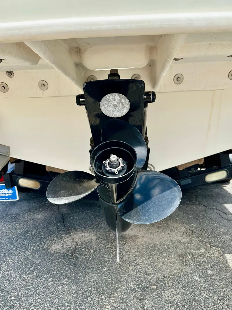 Slide: The Image of 2000 Sea Ray 215 Express Cruiser propeller and stern view. - 14