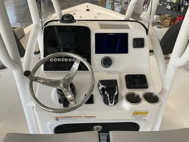Slide: The Image of Sea Pro 210 Bay Boat 2025 - 5