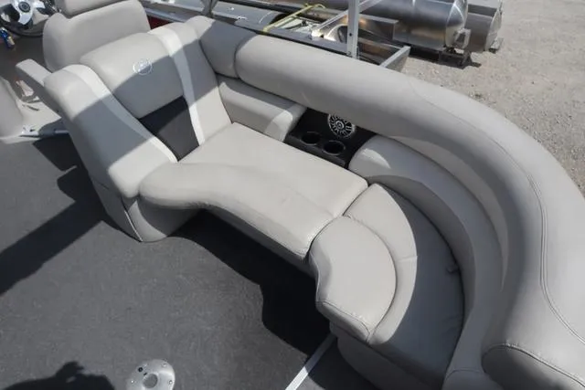 Slide: The Image of Starcraft SLS3 2014 - 16