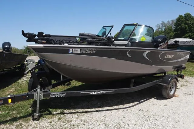 The Image of Lowe FS 1700 2019 - 1