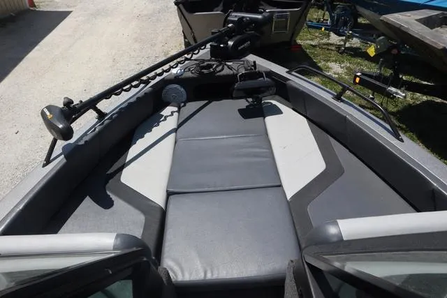 Slide: The Image of Lowe FS 1700 2019 - 11