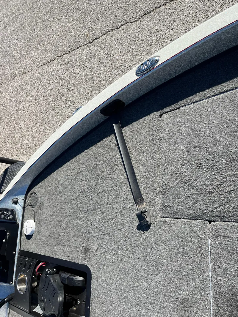 Slide: The Image of Ranger Z520 2016 - 104