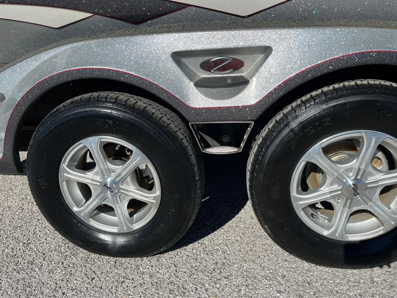 Slide: The Image of Ranger Z520 2016 - 50